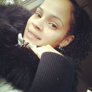 Meet your Posher, Elizabeth